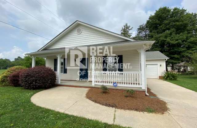 3BR/2BA Ranch Home w/Garage 27107 - 2222 Victoria Village Lane, Winston-Salem, NC 27107