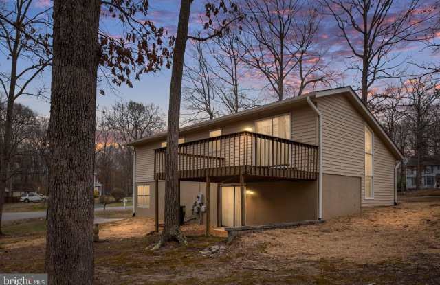 10704 WHIPERWHILL Court N Gallery 2