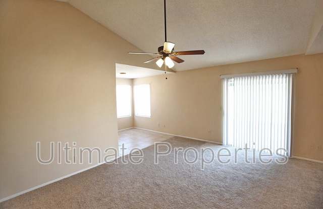 6938 W Cochise Dr Gallery 2