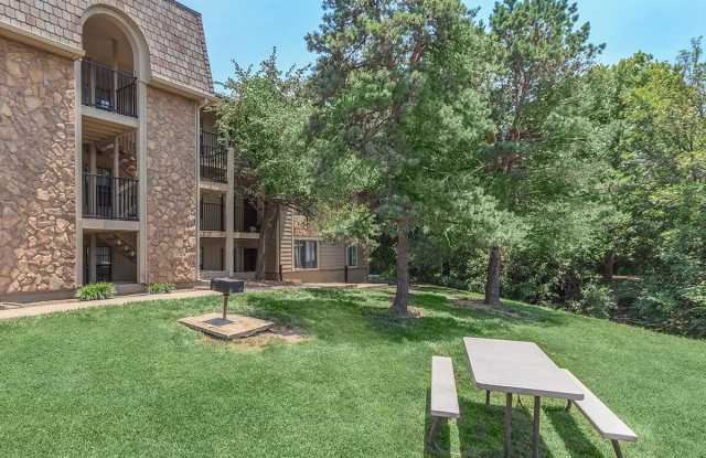 Bristol Pointe Apartments Gallery 4