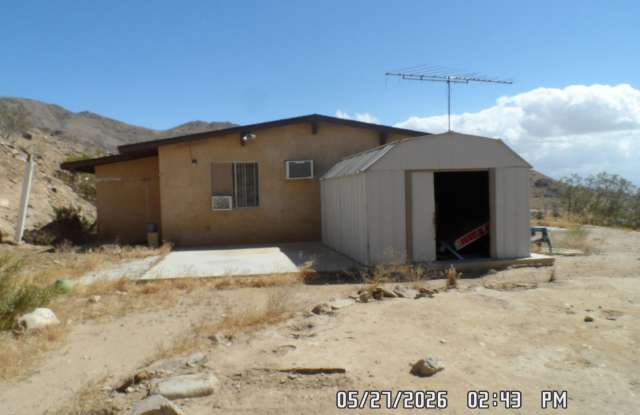 2 Bedrooms, 1.5 Bathrooms, 2 Car Garage, 973 sq. ft., New Driveway, View of Victor Valley Gallery 4