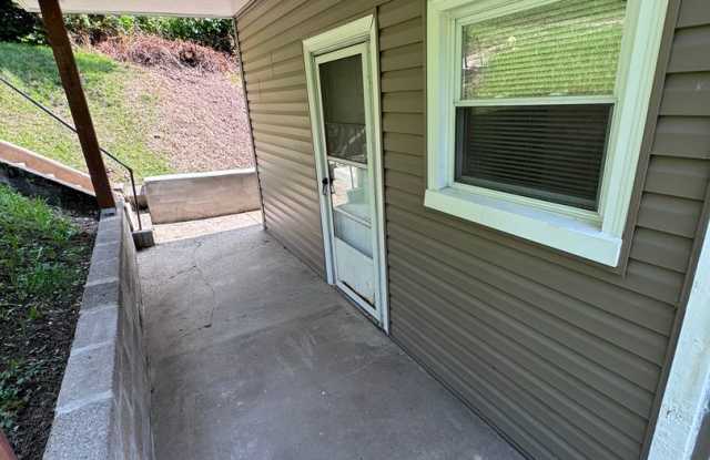 Fully Updated 3-Bed 1-Bath House w/ Covered Porch in Christy Park!!! Gallery 1