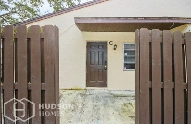 2011 Oleander Boulevard - 2011 Oleander Blvd, Fort Pierce, FL 34950