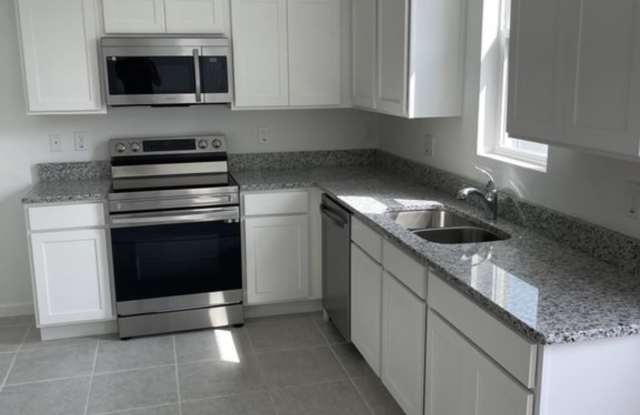 8620 Sportsman Loop Gallery 2