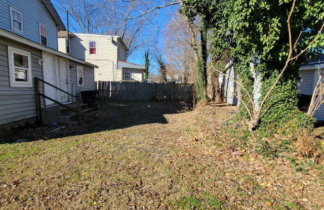 519 East Isabella Street Gallery 4