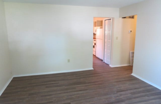 2823 Marigold Avenue Gallery 3