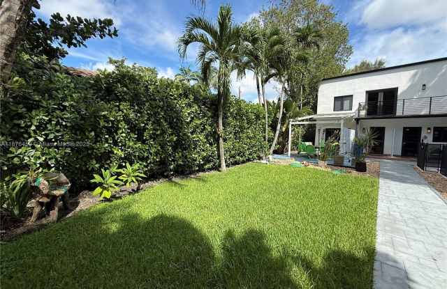 3775 Kumquat Ave photos photos