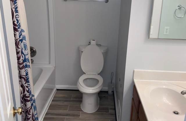 16158 TACONIC CIRCLE Gallery 4