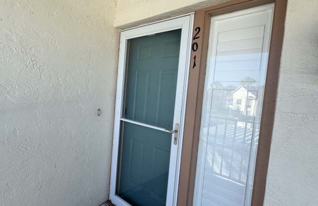 202 Silver Lake Dr photos photos