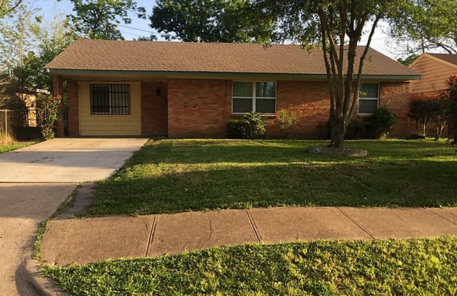 3026 Sunnydale Dr - 3026 Sunnydale Drive, Houston, TX 77051