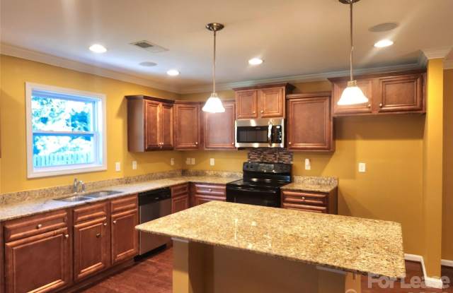 1168 Triple Crown Court Gallery 4