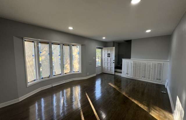 1542 Kenilworth Drive Gallery 4