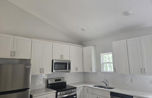1715 Ward Cir Gallery 2
