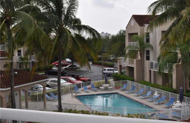 2731 Ocean Club Blvd - 2731 Ocean Club Boulevard, Hollywood, FL 33019