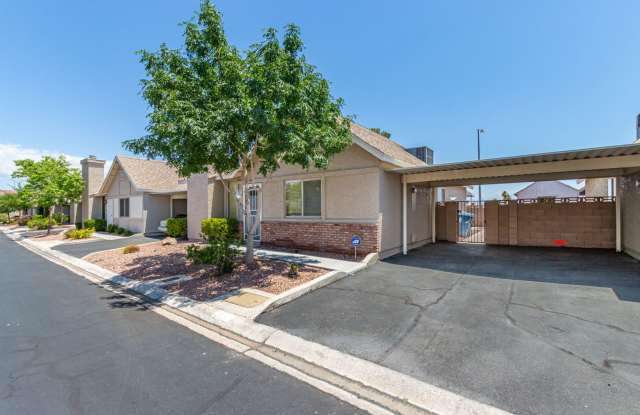 Single Story home in the heart of Summerlin Gallery 4