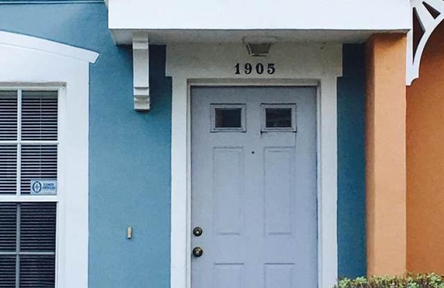 12311 KENSINGTON LAKES DR 2305 Gallery 2