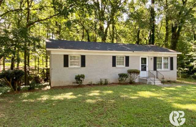 3 bed / 1.5 bath home with eat-in kitchen! Special -$250.00 off the 1st months rent photos photos