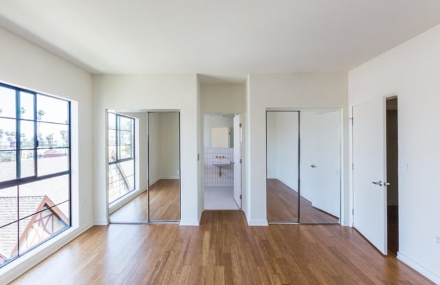 5420 Harold Way #503 - 5420 W Harold Way, Los Angeles, CA 90027
