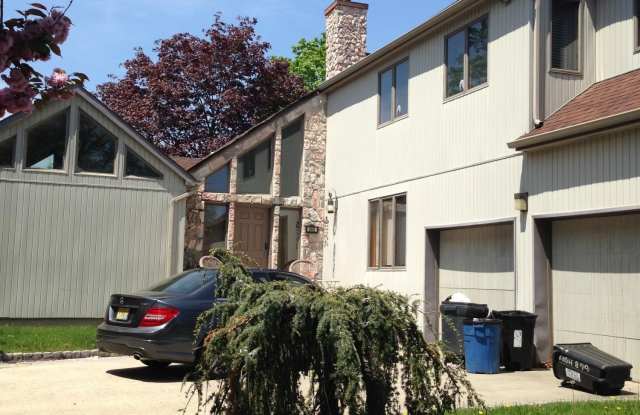668 Hoey Avenue photos photos