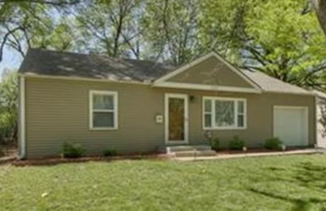 2015 West 73rd Street - 2015 West 73rd Street, Prairie Village, KS 66208