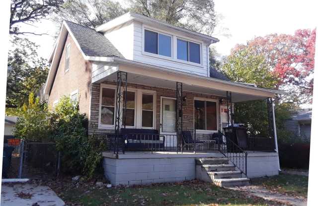 307 Kensington Ave Gallery 2