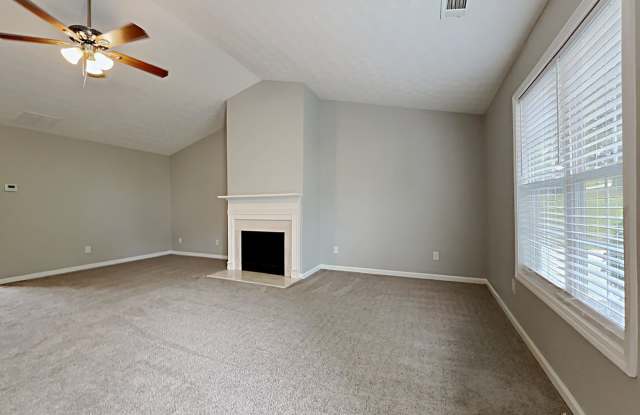 347 Royal Oaks Drive Gallery 3