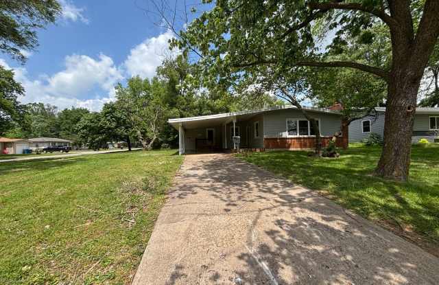 Beautiful 3 bedroom home in the Kickapoo School District photos photos