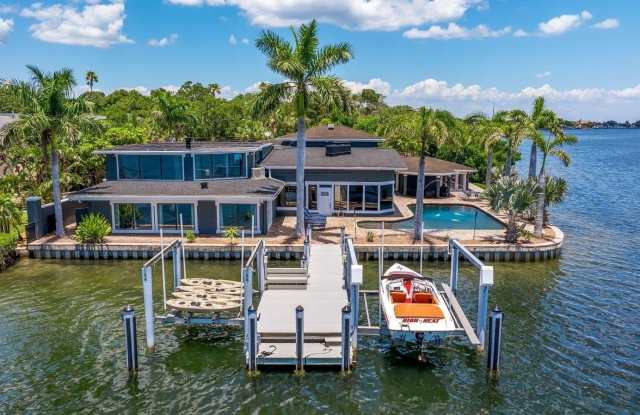 2785 BAYSIDE Drive S Gallery 2