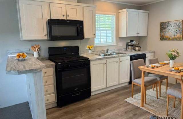 378 S. Kenbrook St. SE - 378 South Kenbrook Street Southeast, Cutlerville, MI 49548