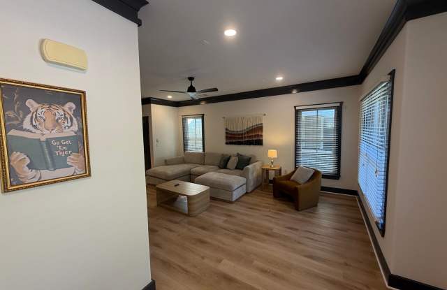 New Renovated Cottage at The Retreat in Clemson Gallery 3