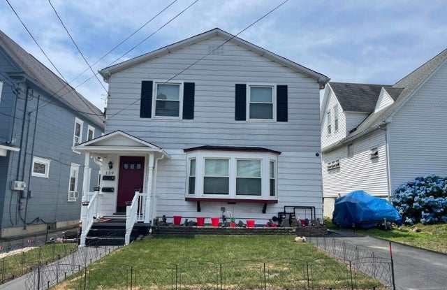 139 Abbott Street - 2 photos photos