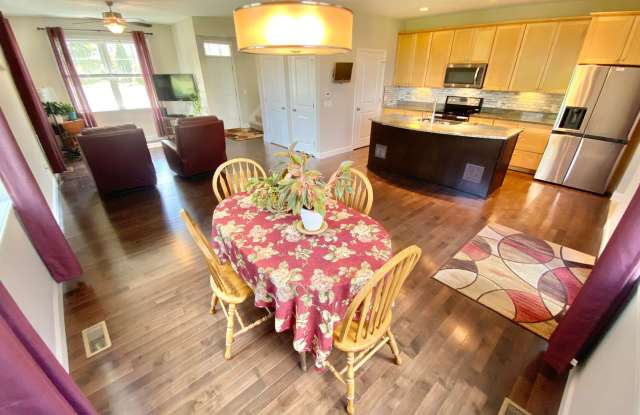 2 Bedroom Home in Williston VT Available 9/1! (Pool Access) photos photos