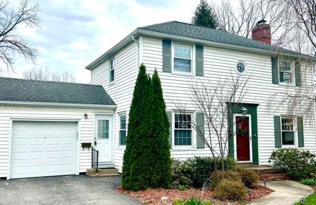 Brighton / Twelve Corners 3BR – Fully Furnished with Private Yard photos photos