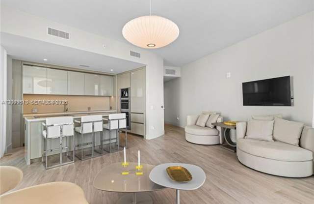18975 Collins Ave cu-1605, Sunny Isles Beach, FL 33160 Gallery 3