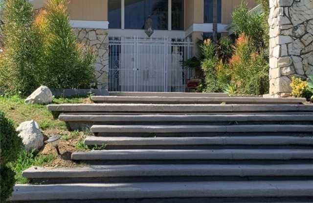 4230 Alonzo Avenue - 4230 Alonzo Avenue, Los Angeles, CA 91316