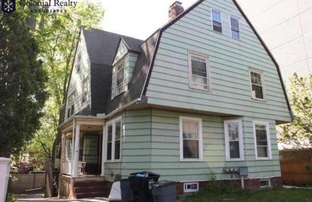21 Putnam Ave. photos photos