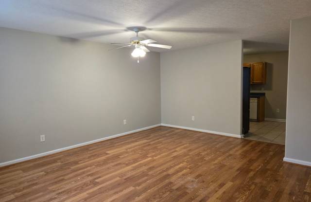 Move in during September and get TWO WEEKS FREE RENT for approved applicants  House in Masterson Station on Cul-De-Sac    20260805 Gallery 3