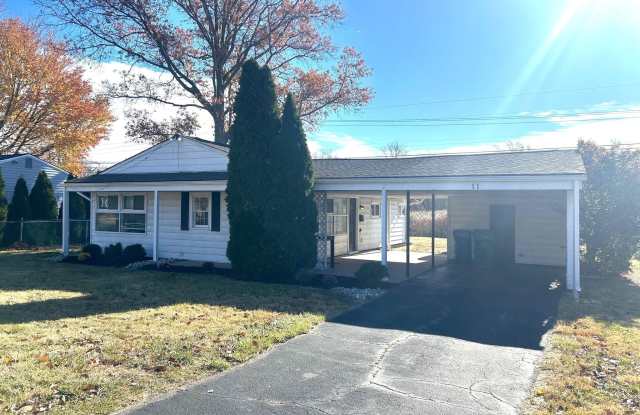 11 VINEYARD ROAD - 11 Vineyard Road, Levittown, PA 19057