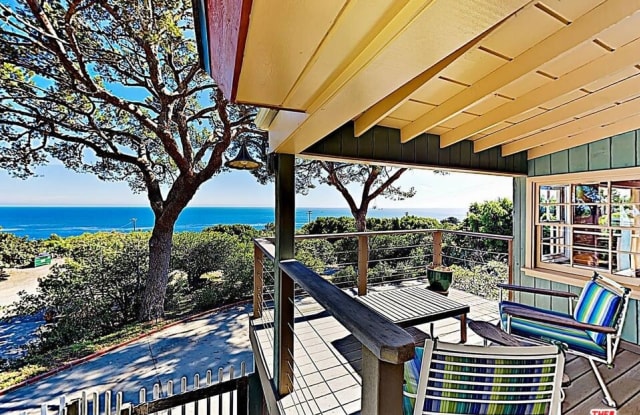 33461 Pacific Coast Hwy - 33461 Pacific Coast Highway, Malibu, CA 90265