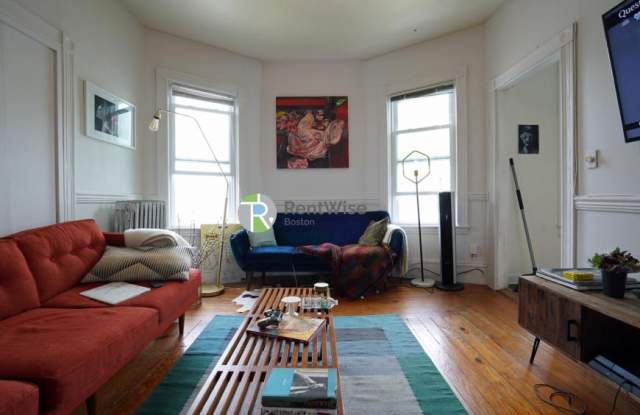 54 Woodlawn St. photos photos