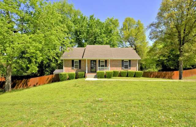 Sweet 3/2 with full basement and NO backyard Neighbors. Hurry photos photos Sweet 3/2 with full basement and NO backyard Neighbors. Hurry photos photos
