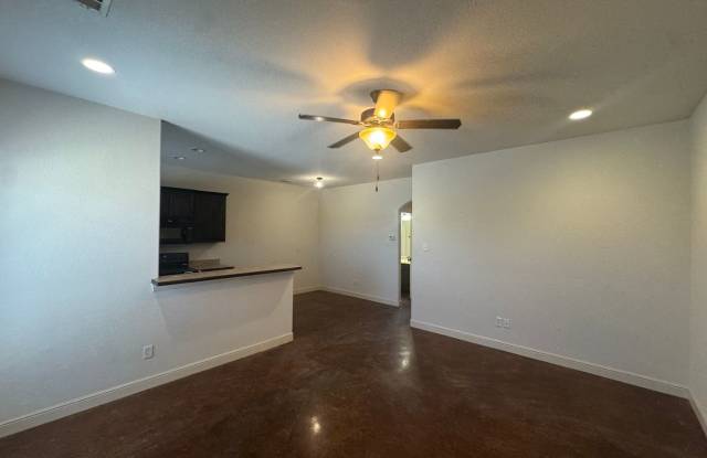 COMING SOON! Brock ISD - Lawncare Included Gallery 3