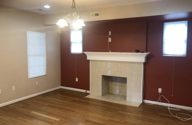4328 7th St. NW Gallery 2