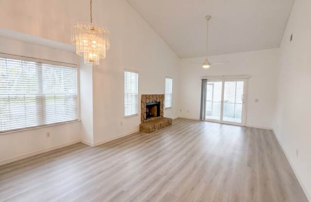 1950 Westminster Circle - 1#1 Gallery 2