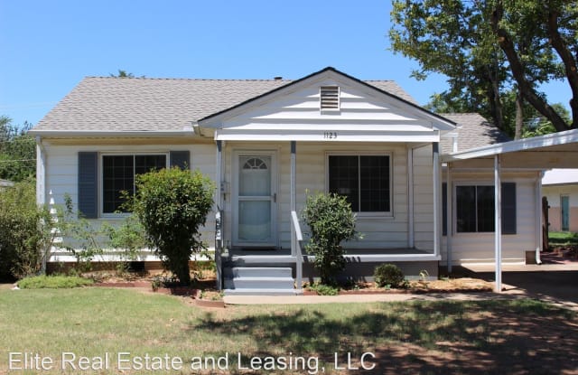 1123 N. BOULEVARD - 1123 North Boulevard, Edmond, OK 73034