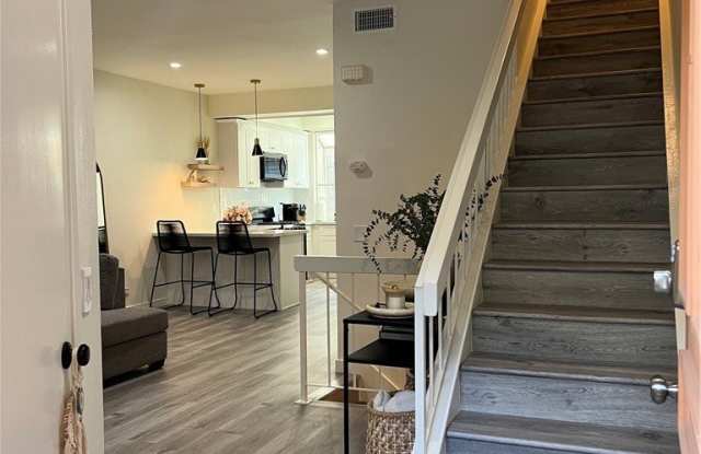 7239 Comstock Avenue photos photos