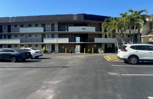 1530 NE 191st St photos photos