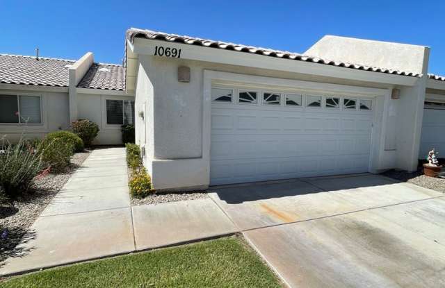 IMMACULATELY REMODELED TOWNHOUSE W/ DOUBLE MASTER SUITES  POOL ACCESS! photos photos