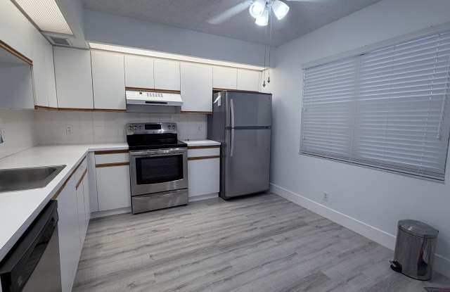 12901 SW 15th Court Gallery 4