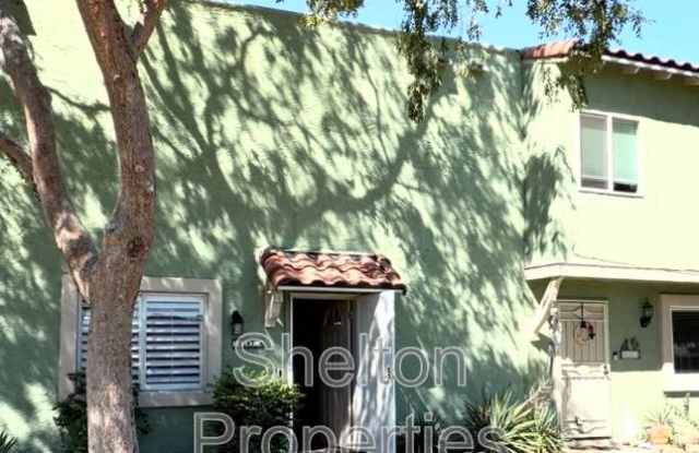 10207 N 8th Pl Unit A Gallery 1
